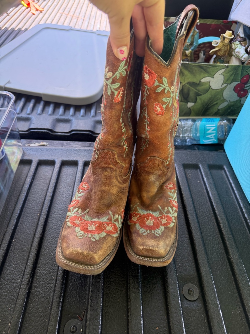 Women’s Brown Embroidered Western Boots with Floral Detail - Picture 2 of 4